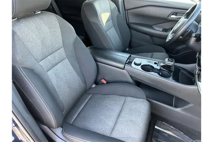 $18846 : Nissan Rogue 2024 AWD SV 4dr image 10