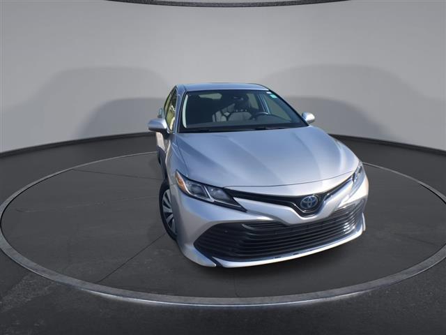 $23000 : PRE-OWNED 2020 TOYOTA CAMRY H image 3