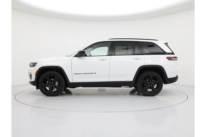 $32998 : Jeep Grand Cherokee 2023 4x4 image 3