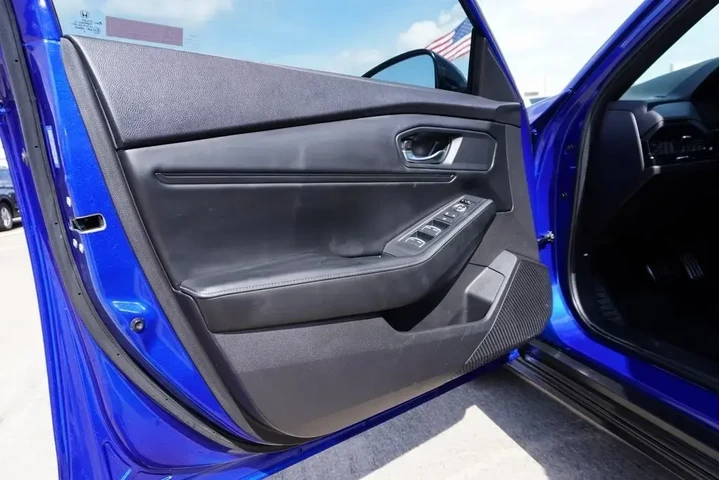 $28488 : Honda Accord Hybrid 2023 Spo image 8