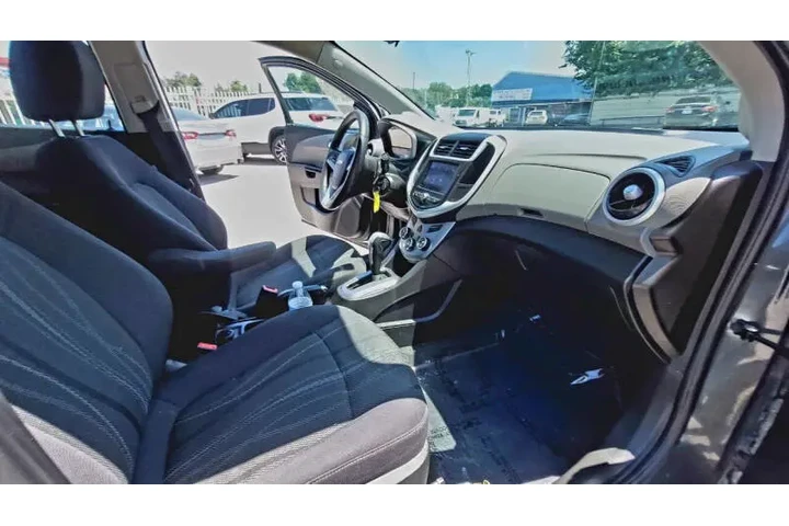 $5900 : 2020 Sonic LT image 8
