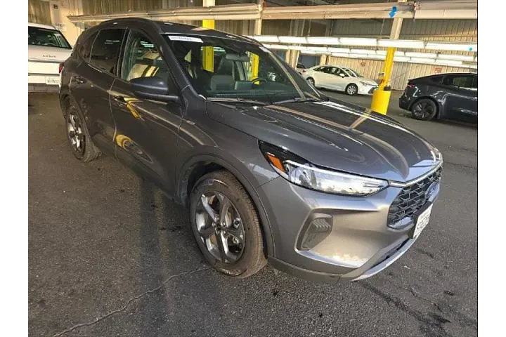 $28995 : Ford Escape 2025 AWD ST-Line image 3