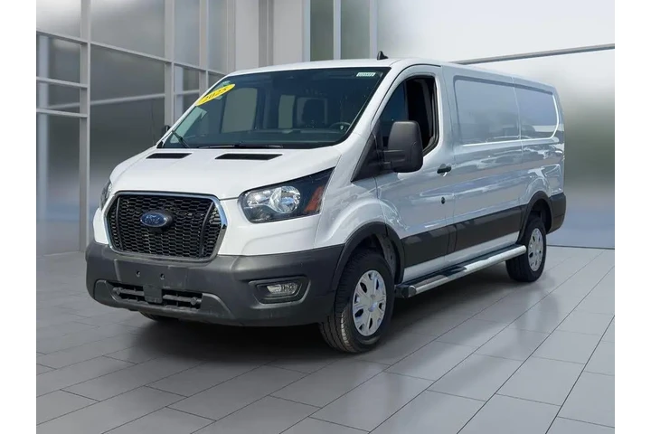 $38900 : Ford Transit 2025 250 3dr SW image 1