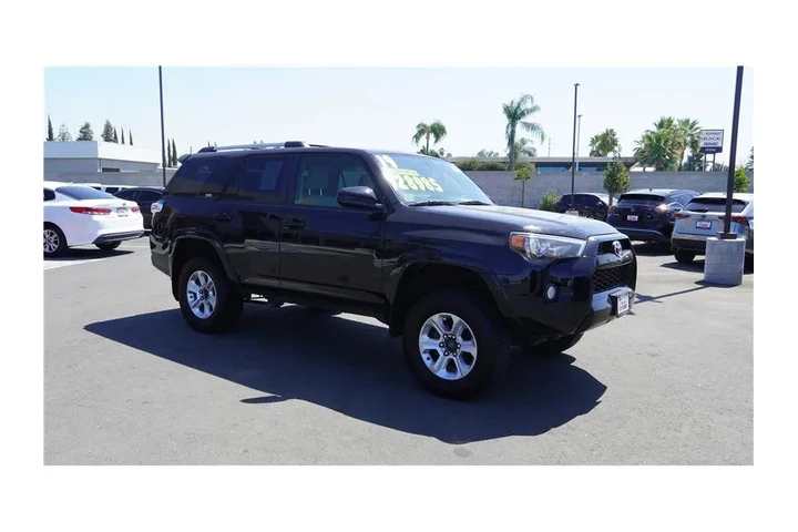 $28500 : 2019 4Runner SR5 Sport Utilit image 4