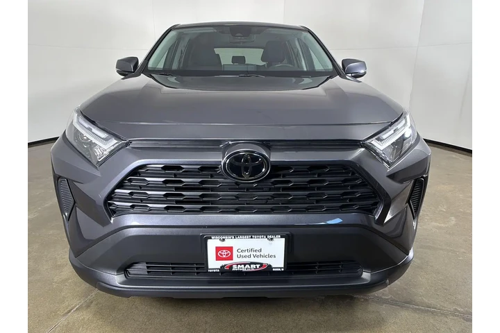 $33990 : Gold Certified 2024 RAV4 LE image 6