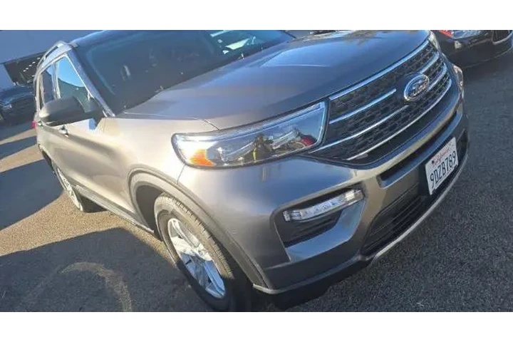 $29950 : Ford Explorer 2022 XLT 4dr S image 3