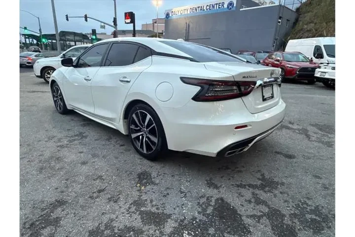 $26498 : Nissan Maxima 2023 3.5 SV 4d image 7