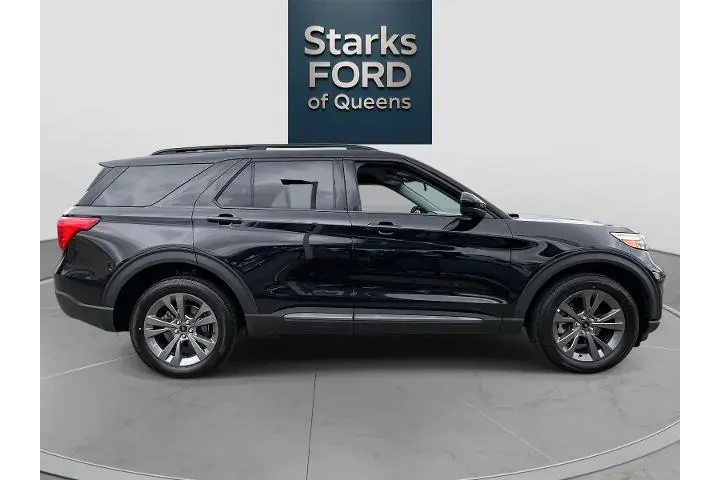 $31990 : Ford Explorer 2022 AWD XLT 4 image 2