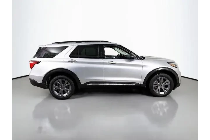 $40000 : Ford Explorer 2025 AWD Activ image 8