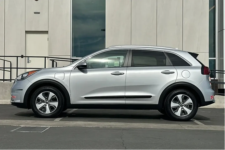 $17900 : Kia Niro Plug-In Hybrid 2018 image 6