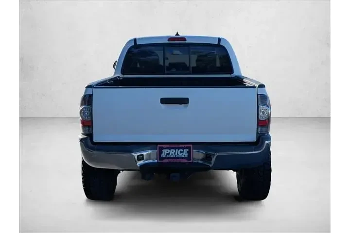 $18927 : Toyota Tacoma 2013 4x4 V6 4d image 7