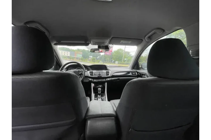 $16000 : 2016 Accord LX w/ Sensing image 10