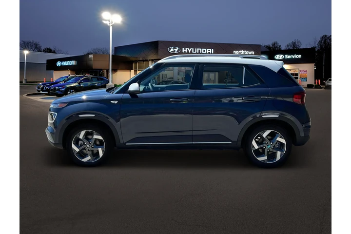 $23213 : Hyundai VENUE 2025 Limited 4 image 3