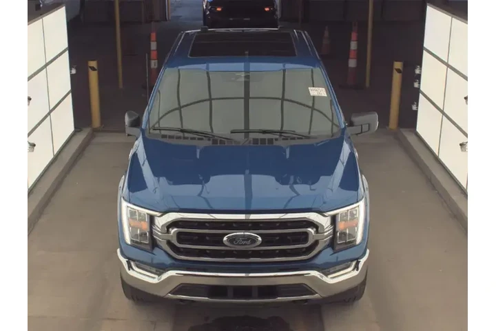 $39399 : Ford F-150 2023 4x4 XL 4dr S image 3