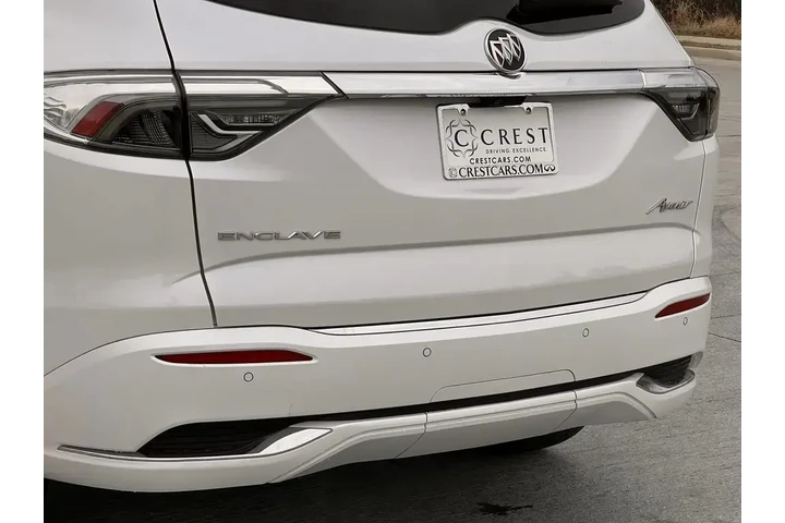 $38995 : Buick Enclave 2023 Avenir 4d image 7