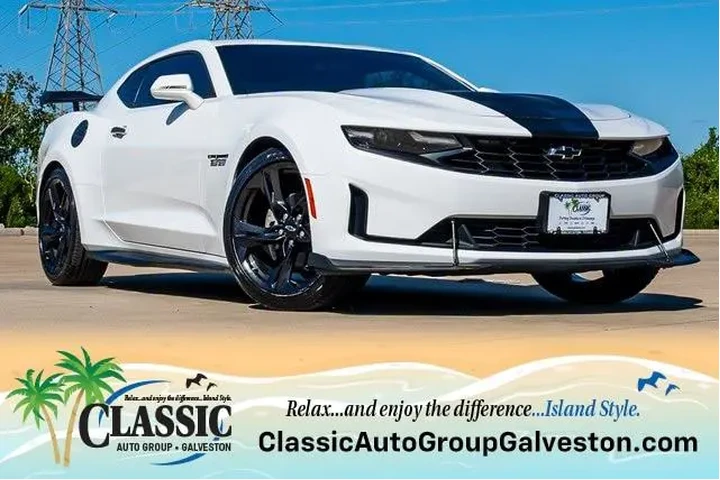 $25019 : Chevrolet Camaro 2021 LT 2dr image 1