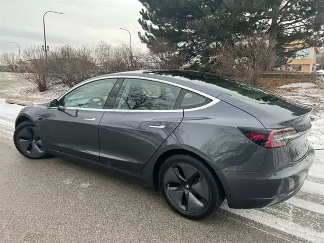 $20991 : 2018 Model 3 Long Range image 5