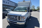 Ford E-Series 2022 E-350 SD