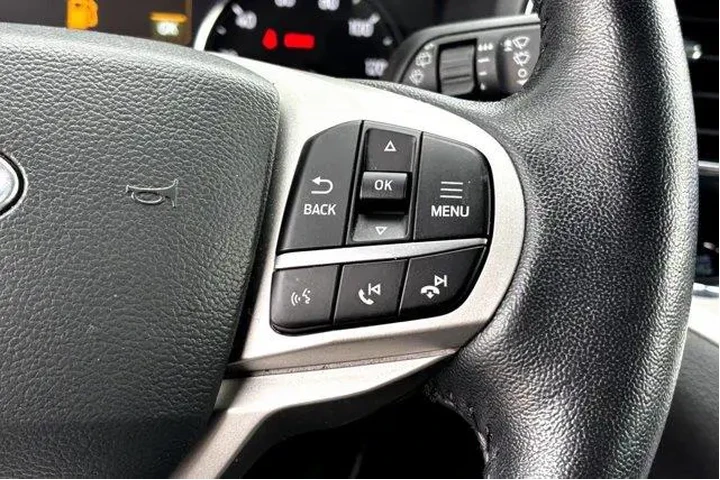 $28477 : Ford Explorer 2022 AWD XLT 4 image 10