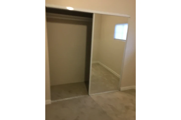 $1975 : Estudio con una recámara image 5