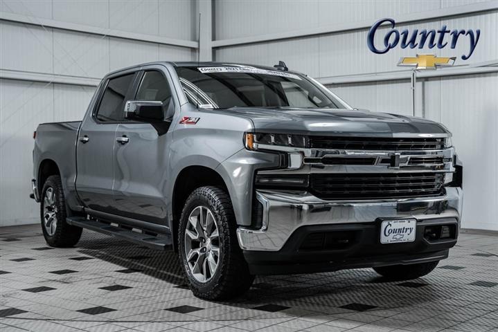 $32000 : 2021 Silverado 1500 LT image 1