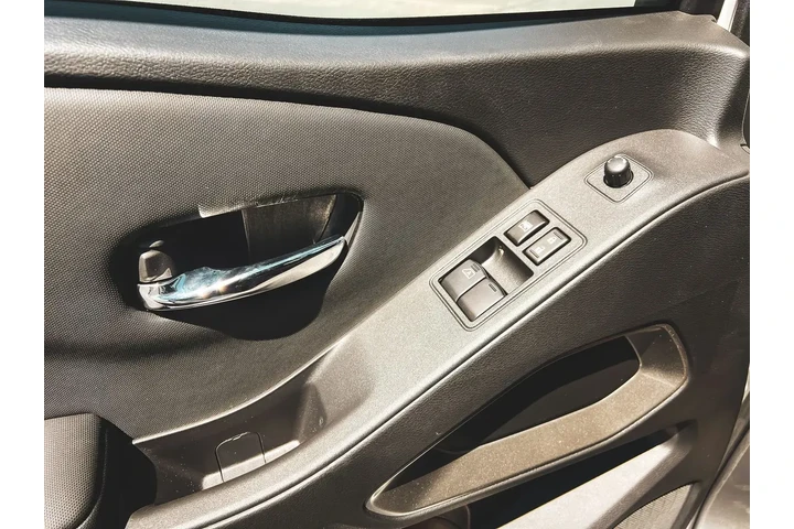 $28997 : Nissan Frontier 2024 4x2 SV image 9