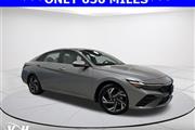 Pre-Owned 2024 Elantra Limited en Milwaukee