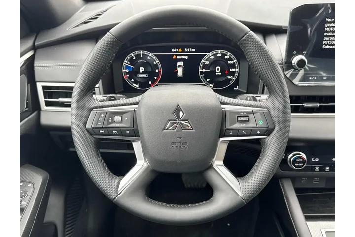 $27323 : Mitsubishi Outlander 2024 AW image 3