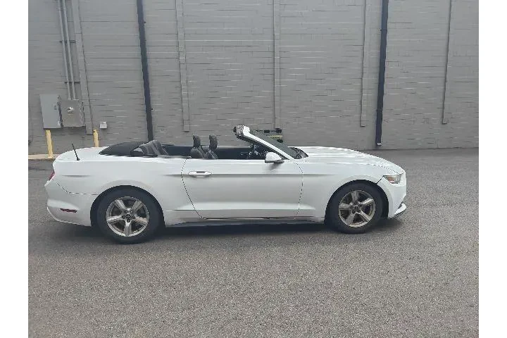 $10990 : Ford Mustang 2015 V6 2dr Con image 2