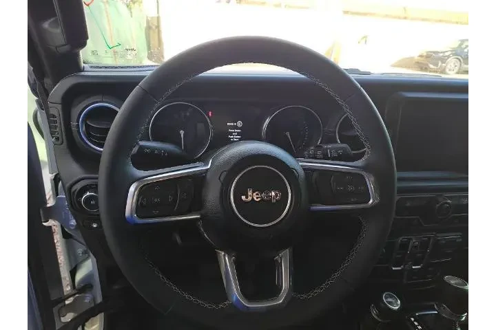 $28282 : Jeep Wrangler 2023 4x4 Sahar image 9