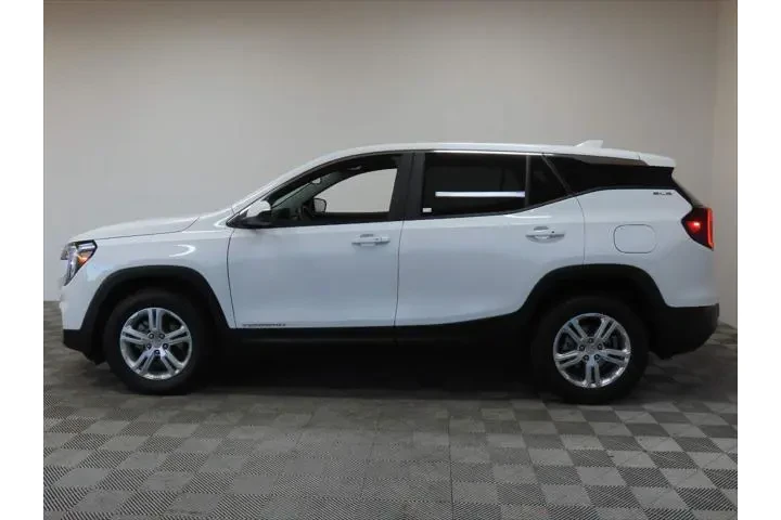 $21599 : GMC Terrain 2024 AWD SLE 4dr image 5