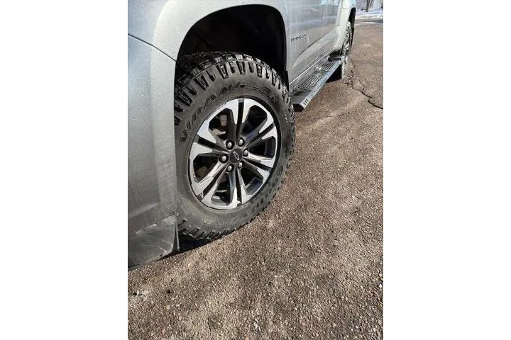 $27900 : Chevrolet Colorado 2022 4x4 image 7