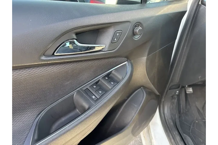 $9683 : Chevrolet Cruze 2018 LT Auto image 6