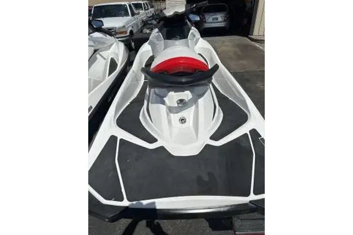 2011 Sea-Doo GTS 130 image 8
