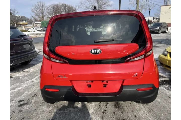 $10200 : 2020 Soul S image 6