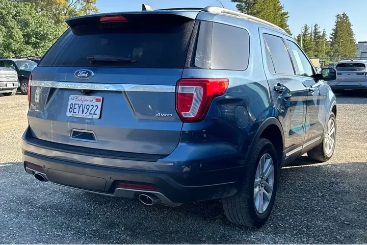 $17433 : Ford Explorer 2018 AWD XLT 4 image 5