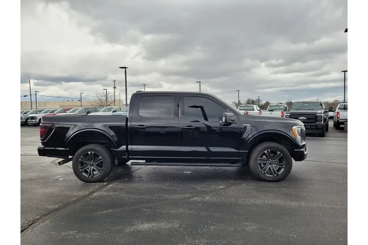 $38994 : Ford F-150 2022 4x4 XLT 4dr image 2