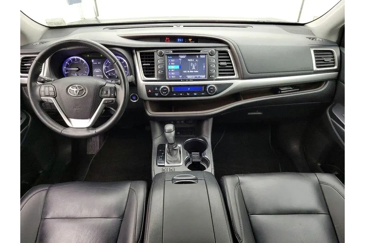 $27998 : Toyota Highlander 2019 XLE 4 image 9