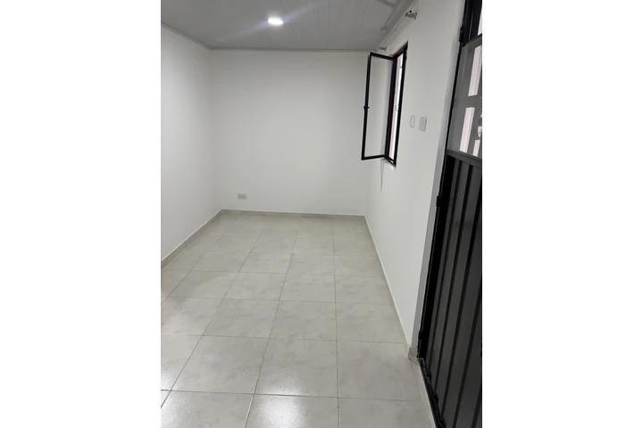 $800000 : Se arrienda Apartaestudio image 5