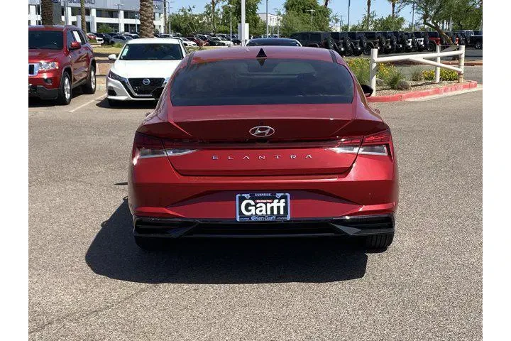 $18498 : Hyundai ELANTRA 2022 SEL 4dr image 4
