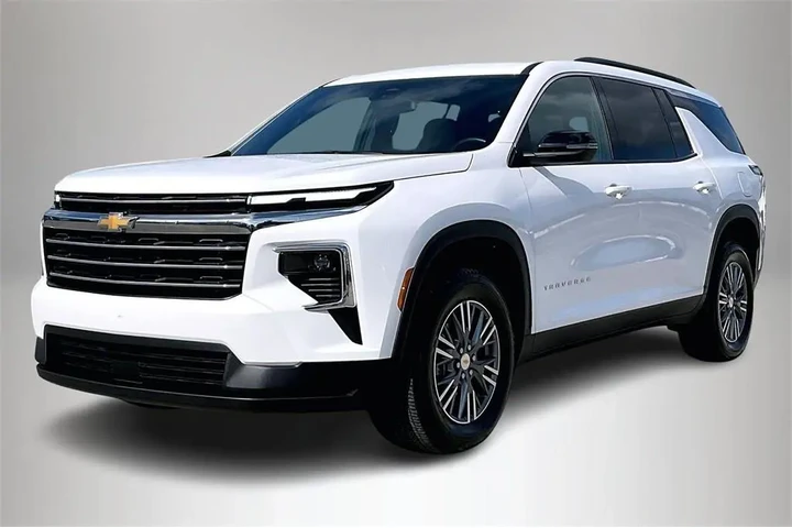 Chevrolet Traverse 2025 LT 4 image 2
