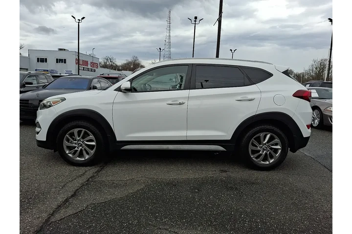 $14736 : Hyundai TUCSON 2017 AWD SE P image 2