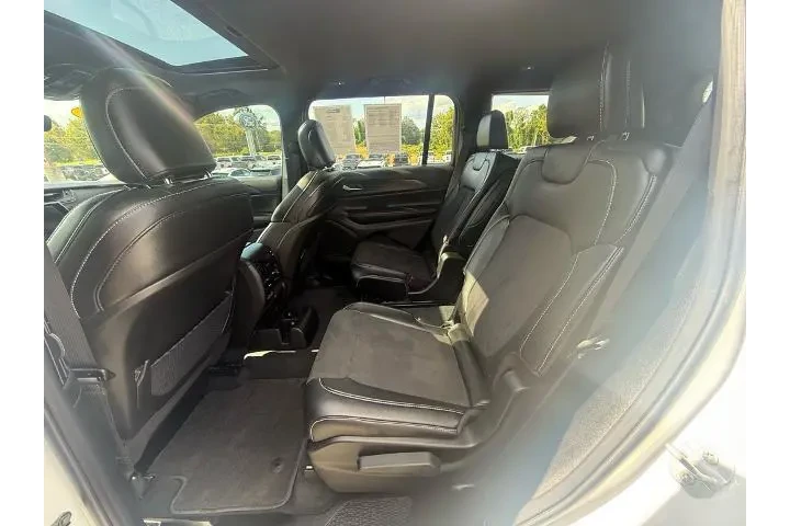 $39845 : Jeep Grand Cherokee L 2025 4 image 8