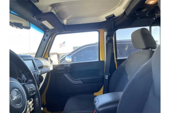 $15999 : Jeep Wrangler Unlimited 2015 image 9