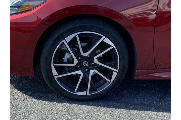 $17487 : Nissan Sentra 2025 SR 4dr Se image 8