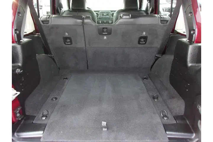 $30980 : Jeep Wrangler Unlimited 2021 image 6