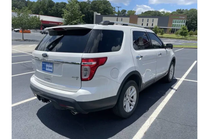 $13000 : 2012 Explorer XLT image 6