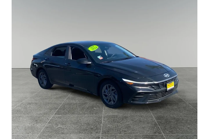 $21138 : Hyundai ELANTRA 2024 SEL 4dr image 7