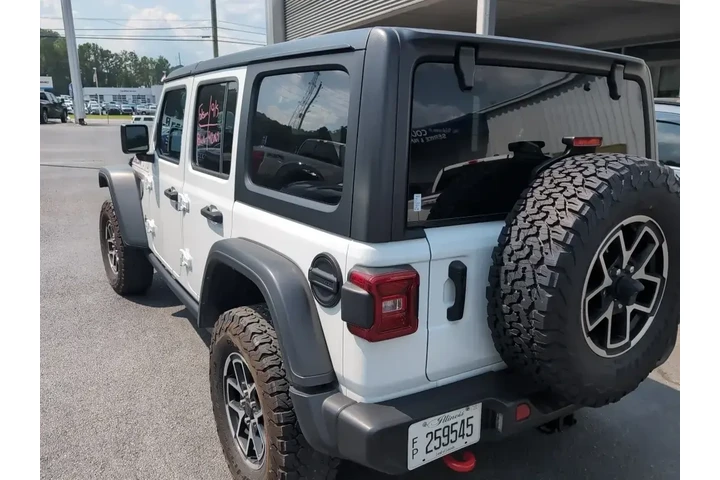 $40000 : Jeep Wrangler 2024 4x4 Rubic image 2
