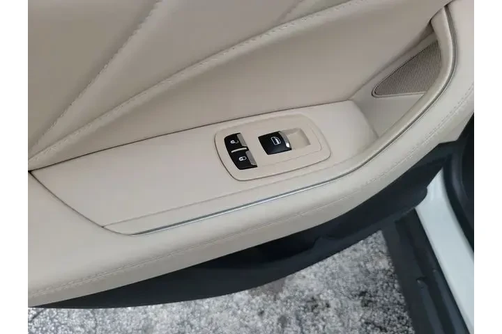 $33990 : Maserati Levante 2022 AWD GT image 10